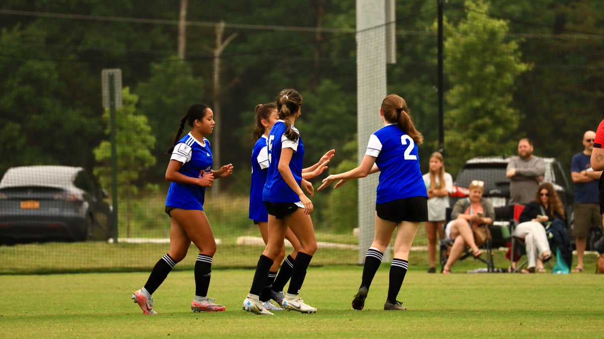 vayouthsoccer's tweet photo. @dmv_fc 17U Girls on 🔥 during group play. #ROADtoFL https://t.co/xmN2CL73EU