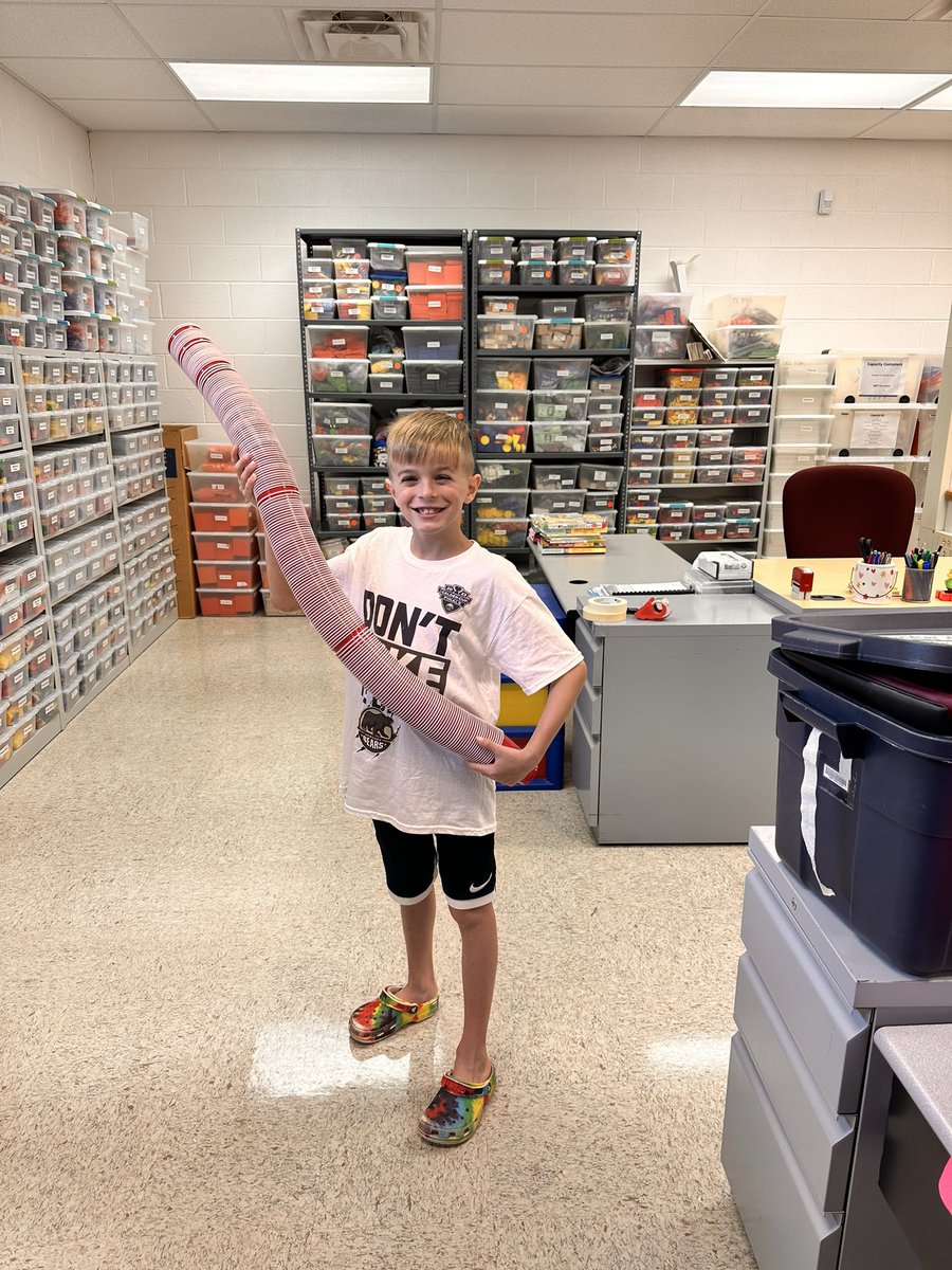 When you get to help mom move rooms, you do a little non standard measuring!