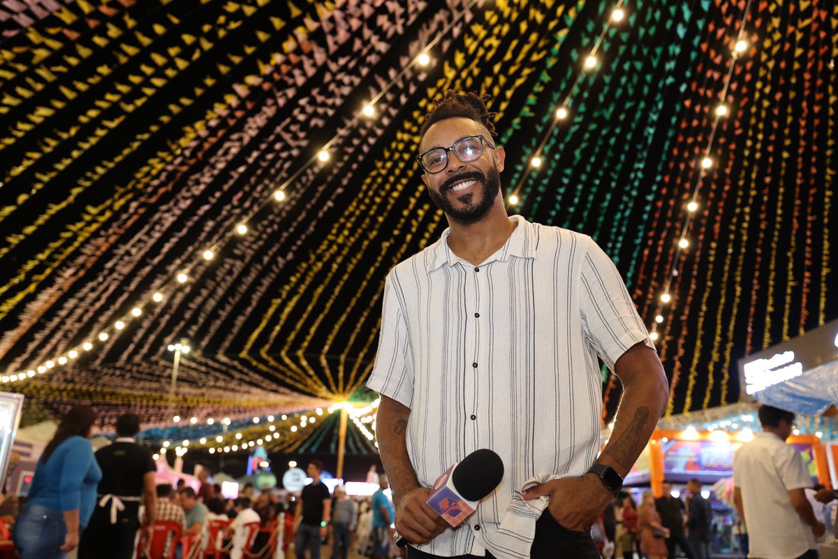 PgmCombinado's tweet photo. Eita que o céu dessa cidade tá lindo demais, @gustavors__! Amanhã, o #Combinado encerra a sua temporada junina. Vai ser bom demais! Não perca! 😍❤🪗 https://t.co/Pn6luVToih