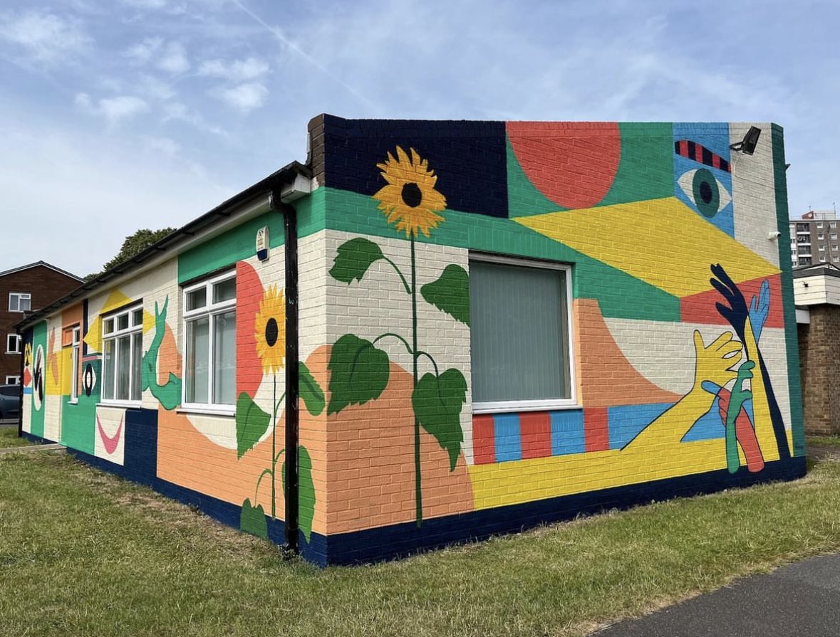 sallylockey's tweet photo. Very proud of the @RightUpRStreet team for this one. Working with Doncasterโs #DeafCommunityCentre and the very talented @josephinelunita We have created a new work for #ArtinBalbyBridge We all love it. Thxs to @MyDoncaster #Space2create fund and @ace_national #Createyourplace โค๏ธ https://t.co/mhtzWhEtdk