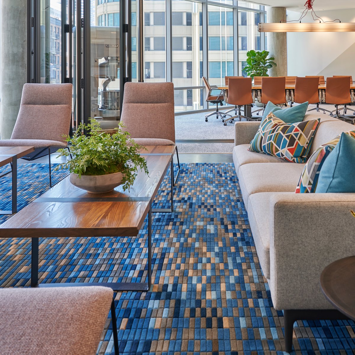 JamieStern_'s tweet photo. How can you be blue when standing on a hand-tufted area rug made of 100% New Zealand wool?! 💙
Jamie Stern produced this custom version of Pixel for a meeting area of RxBar's headquarters in Chicago.
#jamiesterndesign #corporatedesign #rugdesign #chicagointeriordesign https://t.co/vsmGi6p4Lm