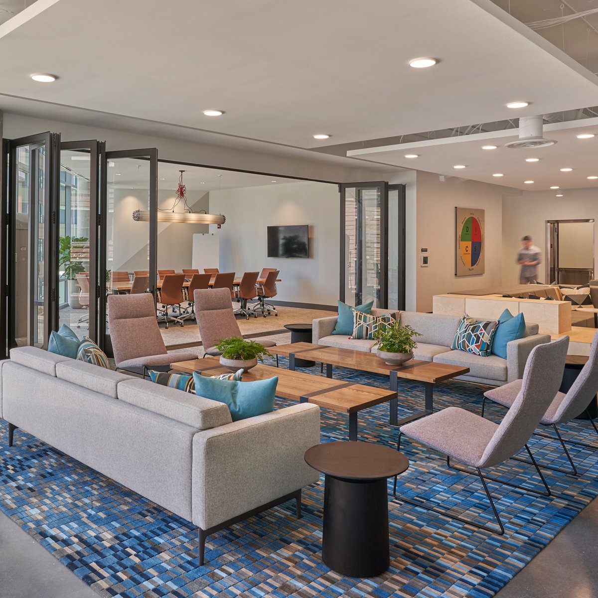 JamieStern_'s tweet photo. How can you be blue when standing on a hand-tufted area rug made of 100% New Zealand wool?! 💙
Jamie Stern produced this custom version of Pixel for a meeting area of RxBar's headquarters in Chicago.
#jamiesterndesign #corporatedesign #rugdesign #chicagointeriordesign https://t.co/vsmGi6p4Lm