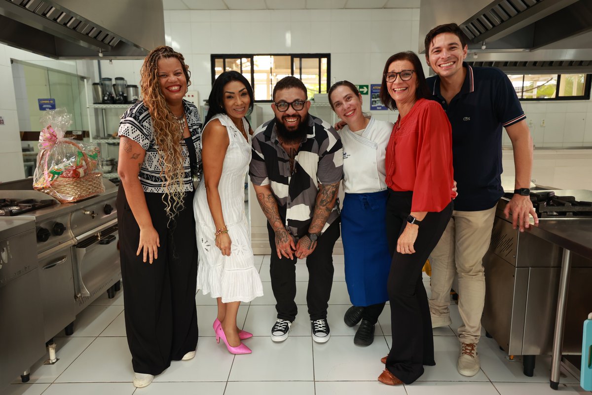 PgmCombinado's tweet photo. Já pode sentir saudades do #SaborDoMilhão? 🌽 Quem também amou o nosso reality junino? ❤ https://t.co/qHkVj8rSnF