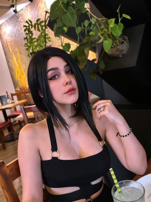 Tu t&oacute;xica 💚 #Viper #VALORANT https://t.co/XQa04U8Zku<a href="/tag/viper"class="tags">#Viper</a><a href="/tag/valorant"class="tags">#VALORANT</a>