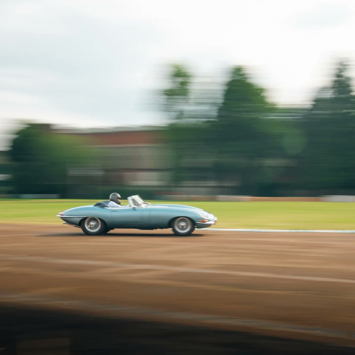 ElectrogenicREV's tweet image. ⚡️Racing into the weekend⚡️
Some fave pics from @BicesterH Flywheel last weekend.
We had a great time - next Scramble is October. We&apos;ll be there.....
Which of our cars would you like to see? 
#ElectricConversion #PoweredByElectrogenic