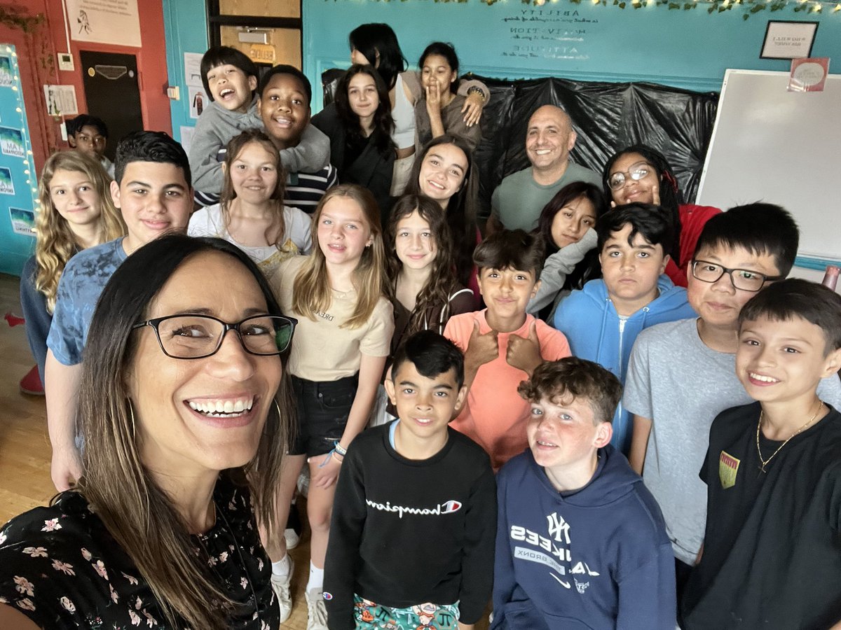 Leslie Van Bell tweet media