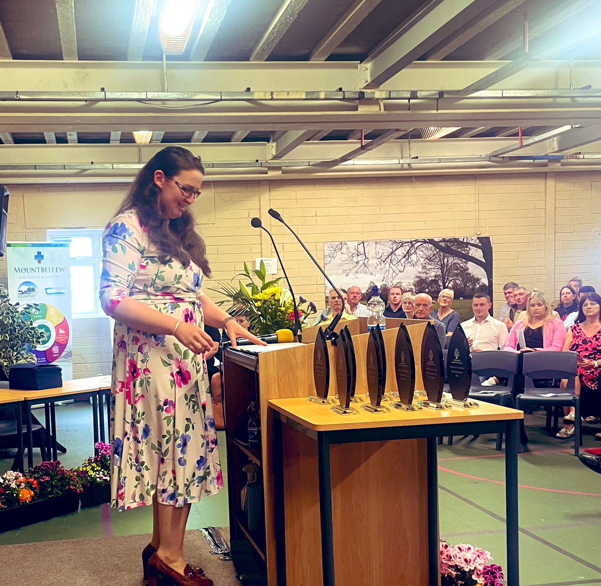 OFlynnATU's tweet photo. Dr Edna Curley welcoming everyone to @MountbellewAgri #GreenCert graduations this evening along with Dr Anne-Marie Butler @teagasc & @MariaWalshEU & and Chair Tom Parlon - congratulations to all the recipients!! https://t.co/Zu5AjY6ZuM