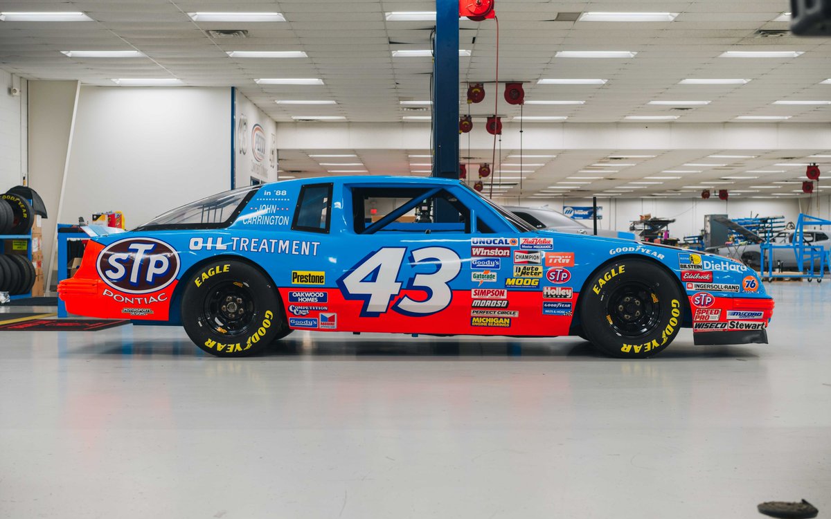 After a tune up and a new pair of shoes she's ready for Goodwood!

#pettysgarage #richardpetty #NASCAR #STP