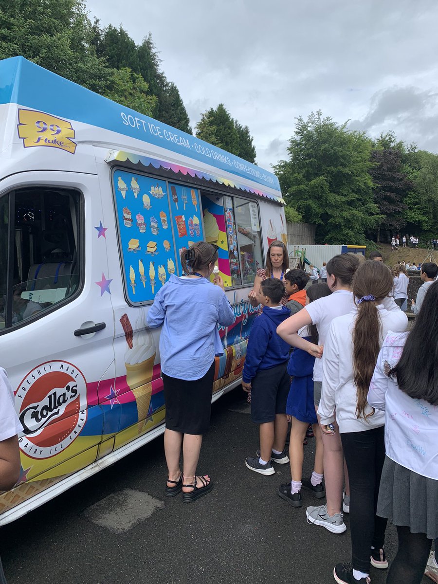 Braidbar Primary School & Nursery Class tweet media