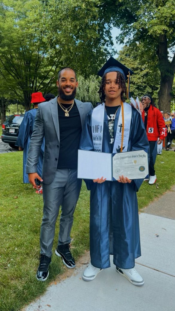 Perkk10's tweet image. With a few of my guys after graduation yesterday! #UPREP