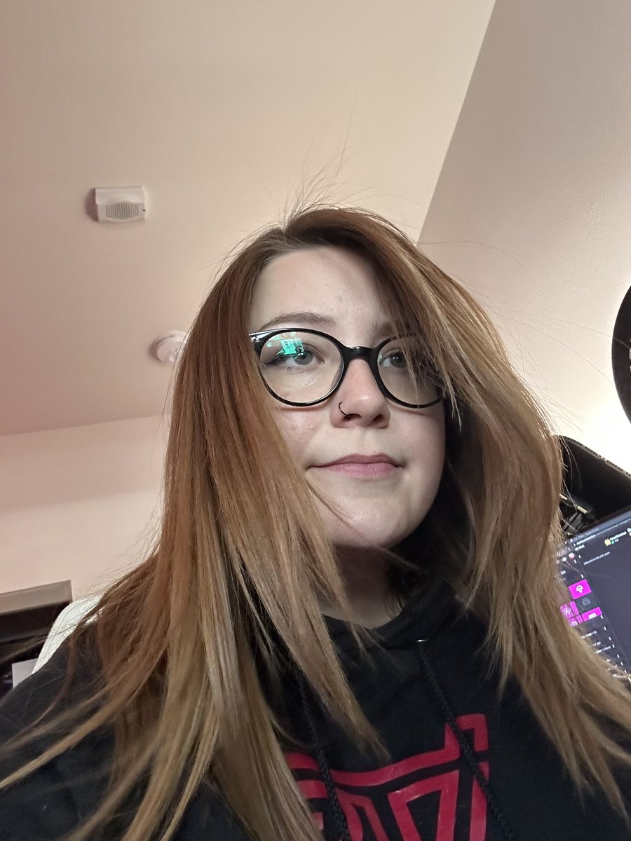 FooYa on Twitter: "I can get use to this ‘Going Live’ thing 😎 http://Twitch.tv/FooYa"