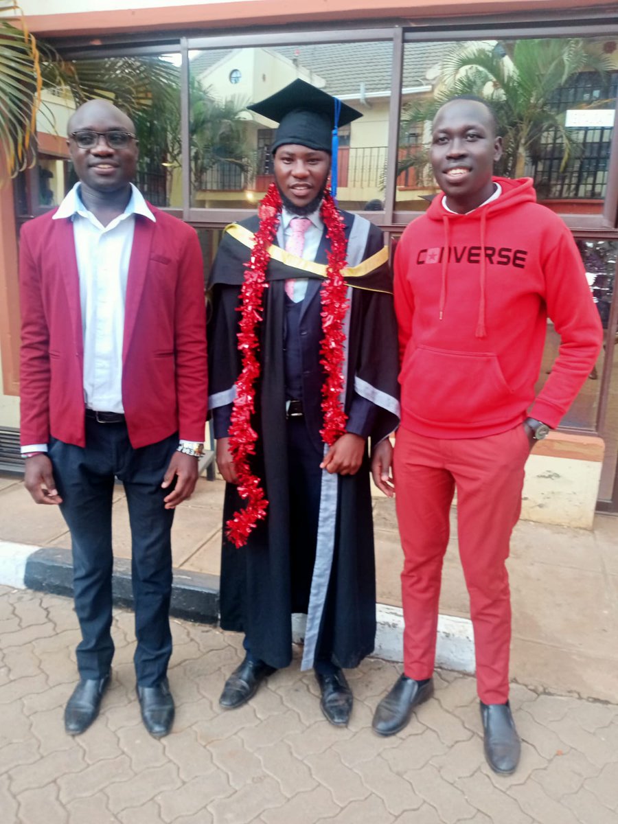 fenurion's tweet photo. The philosophy of life is to celebrate our BFFs successes and achievements when they are alive unlike what they do in our inevitability. I waltzed my way to the graduation square to congratulate my BFF © Seppblater on his graduation. We let him loose to this godforsaken world to https://t.co/0D7PJprnJz