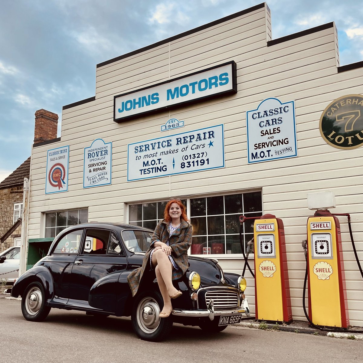 It’s hard being a time traveller but somebody has to do it 😎😎😎

On my way to join <a href="/GoodwoodRRC/">Goodwood Road & Racing</a> for an incredible weekend at Goodwood. 

Expect photos and goodness knows what else. I’m excited to share the experience with you all, Goodwood is one of my favourite places ❤️