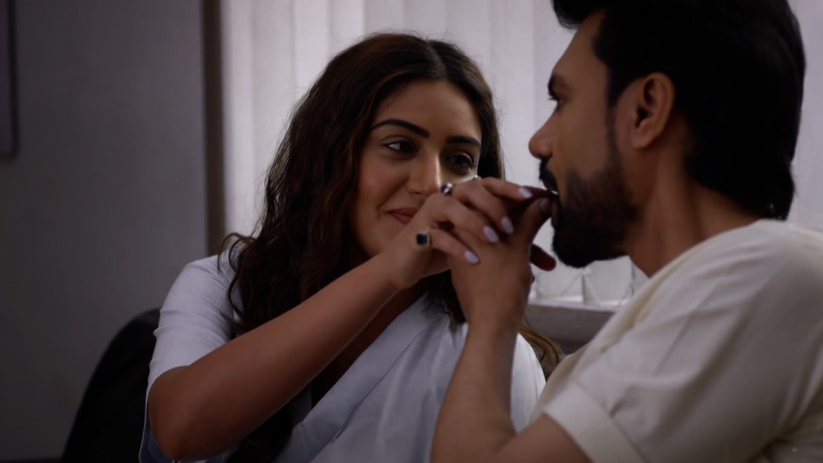yourfav_sreyy's tweet photo. The potential they had was insane!!! 🥹❤️🩹 They are the endgame for me no matter who she chose at the end..
#NavIsha #Sanjivani2 https://t.co/5ZIgFSkyRp