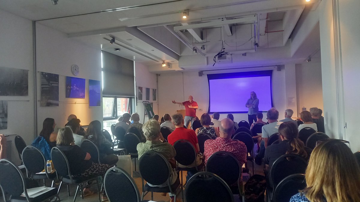 Well done <a href="/ProfJohnDrury/">John Drury</a> @RegionalHistory <a href="/dodger1012/">Roger Ball</a> <a href="/mshedbristol/">M Shed</a> 👏👏👏 Very interesting workshop and Bristol #1831Riot Talk. The feedback is excellent 👌 many thanks to all the participants and audience too😊