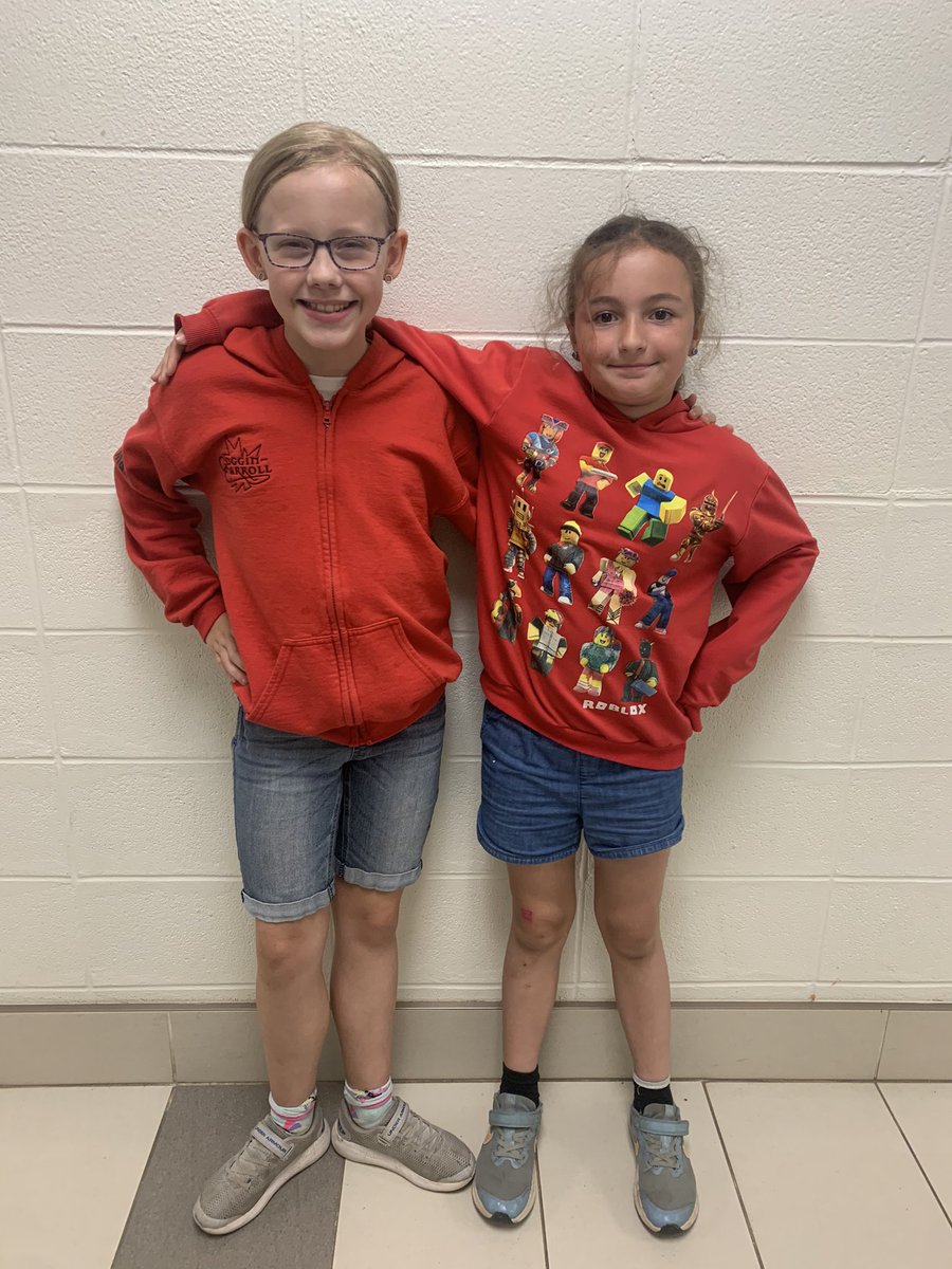 MsReynaert's tweet photo. We love twinning in grade 4/5 👯‍♀️ https://t.co/5Vm2ZluQYW