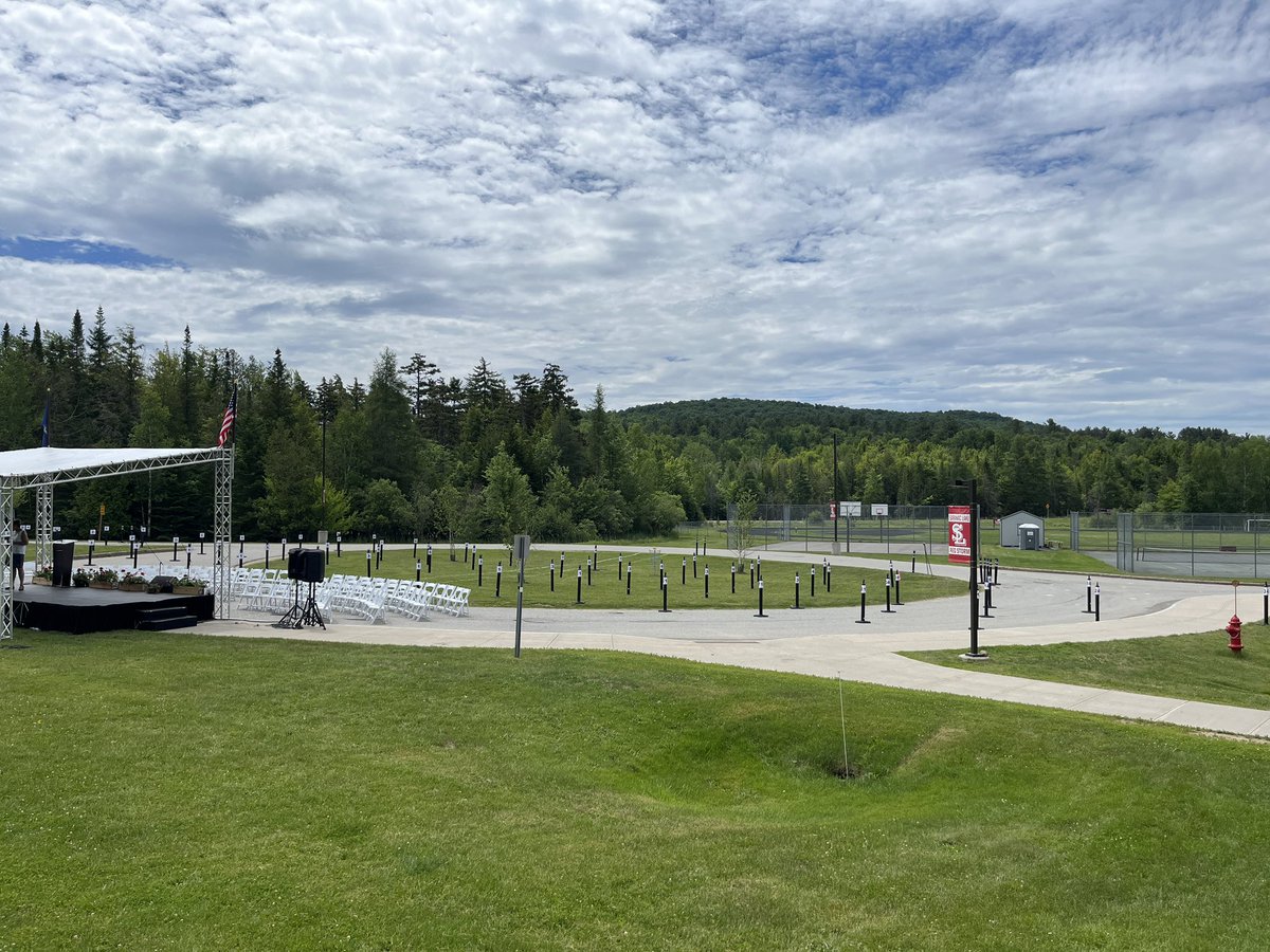 Congrats #Classof2023 and their Families! Thank you to the SLCSD staff and Good Guy Productions for their amazing work getting everything ready for tonight. Here is the link for tonight's ceremony. The link will go live @ 5:45pm video.ibm.com/channel/qejSeU…
 #redstormpride #GoBigRed