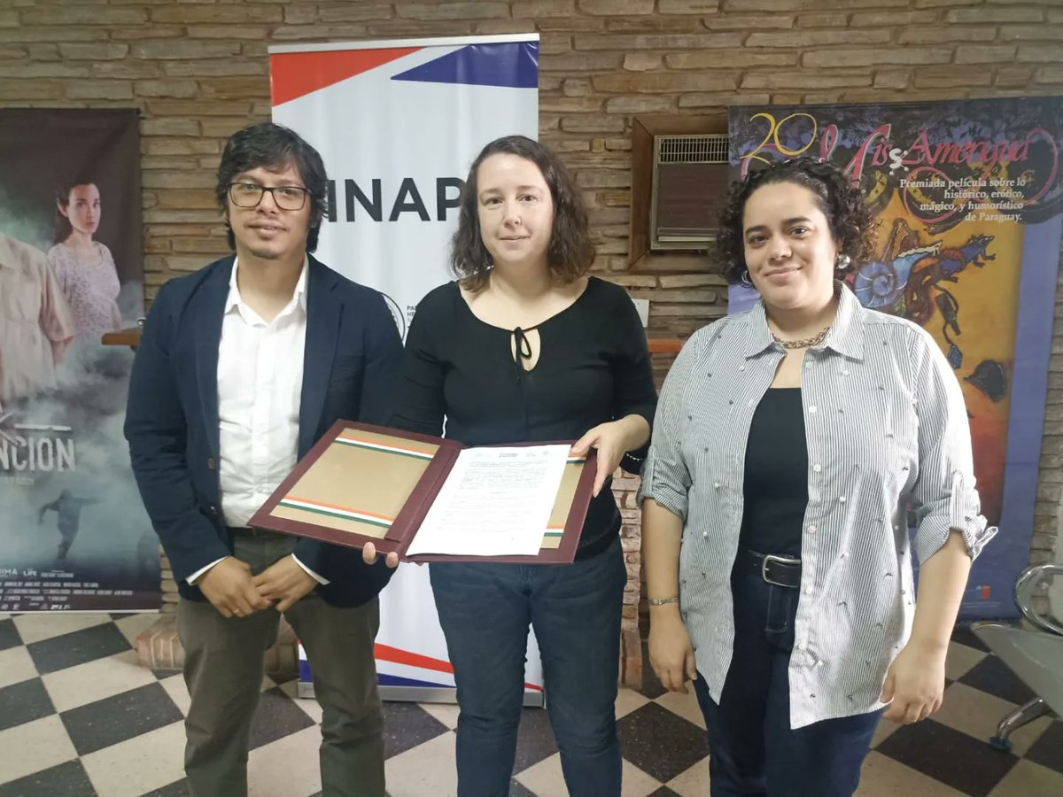 Presidieron este acto el Director Ejecutivo del INAP, <a href="/cgayoso/">cesar g</a>; la Presidenta, <a href="/IvanaUrizar/">Ivana Urízar</a>; y la Secretaria, Natalia Alvarenga, ambas de la ACPY.

#INAP🇵🇾🎥
#ConveniosInap