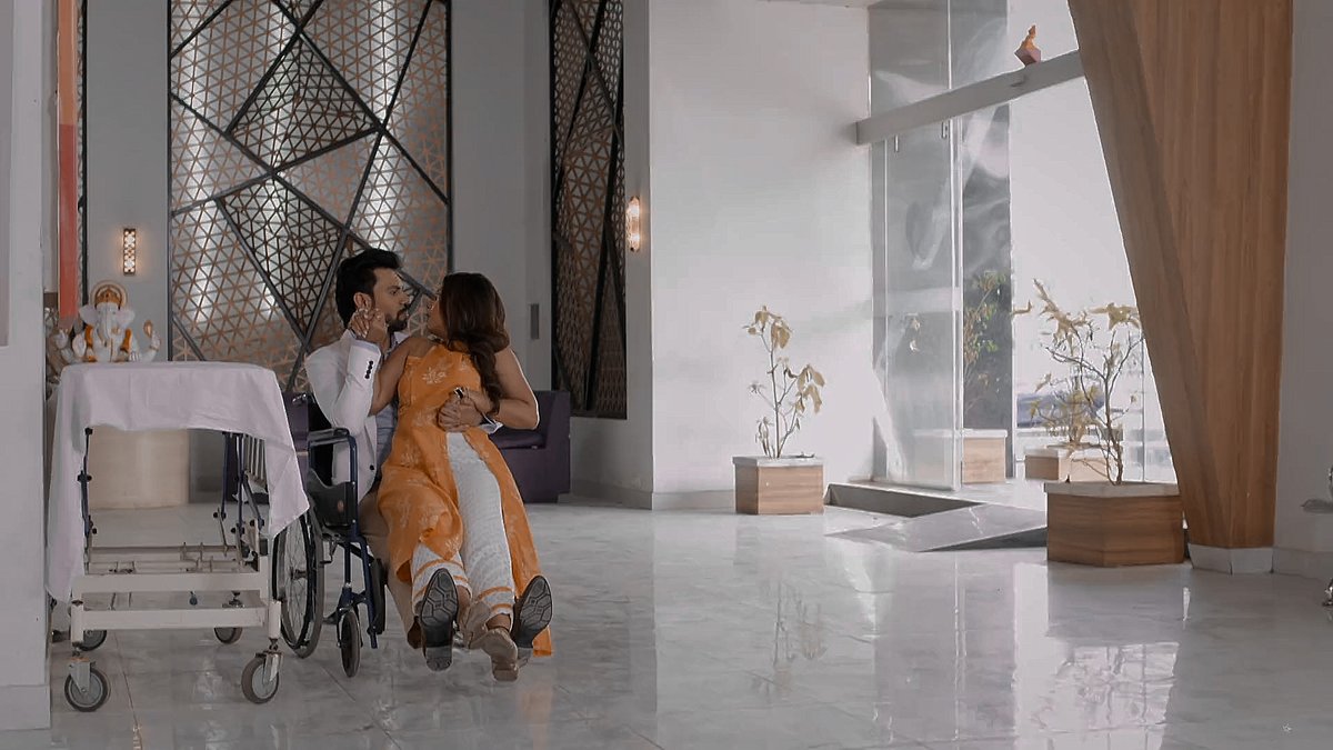 yourfav_sreyy's tweet photo. 🥹❤️🩹
#NavIsha #Sanjivani2 https://t.co/0KMInR0PUh