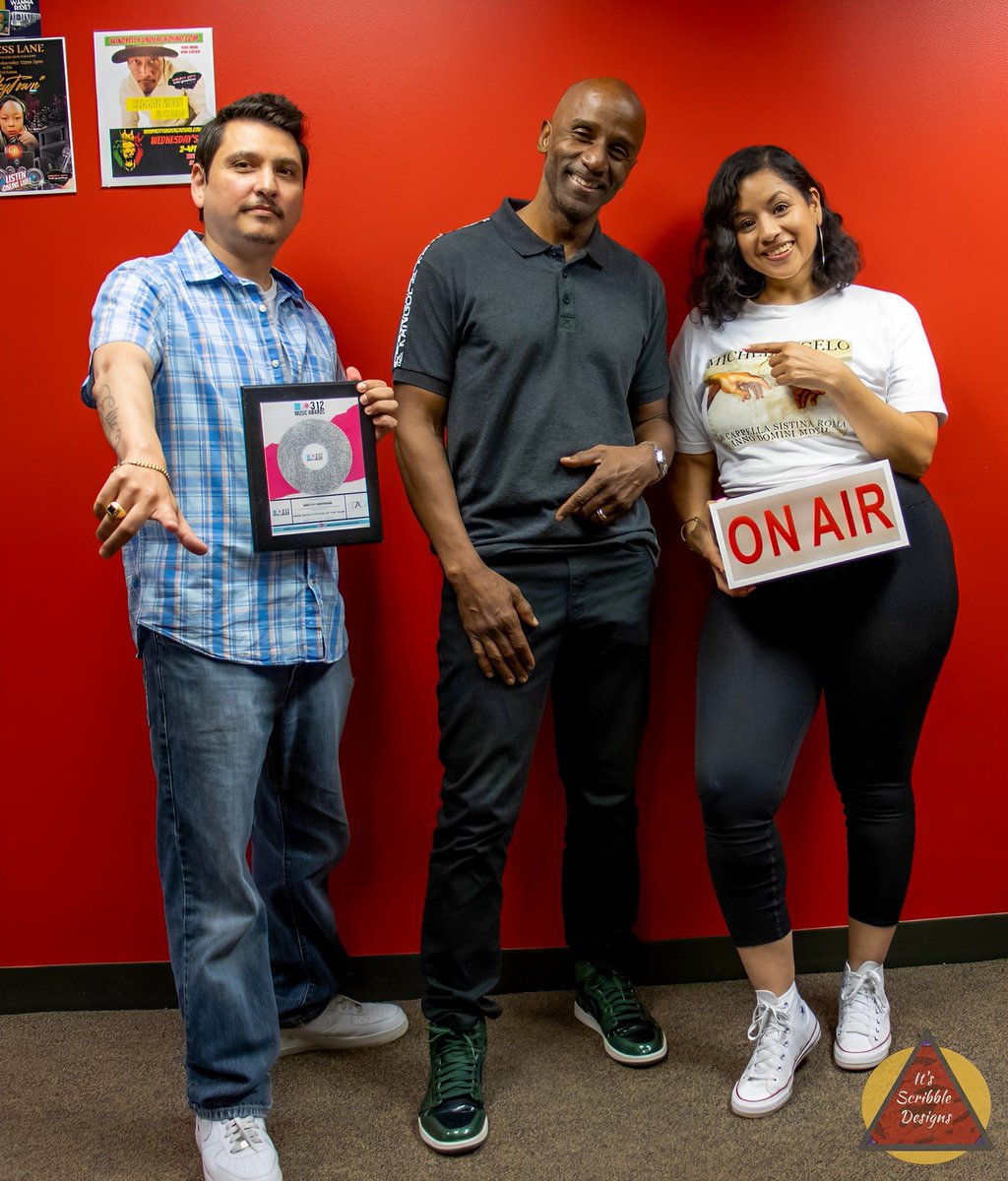 alxomega's tweet photo. What an incredible interview we had #Juneteenth with legendary comedian, actor, producer @DamonWilliam he shared stories of his 30 career &amp; more. With is in collab with @TheMediaLounge_  &amp; @WindyCityUG 
#damonwilliams #comedy #comidian #pics #radio #radioshow #radiohost #Trending https://t.co/6kedSrySv5