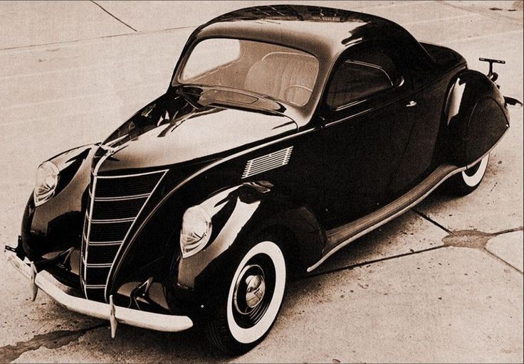 1937 Lincoln Zephyr Coupe #FlashbackFriday #ClassicCars #AntiqueCars