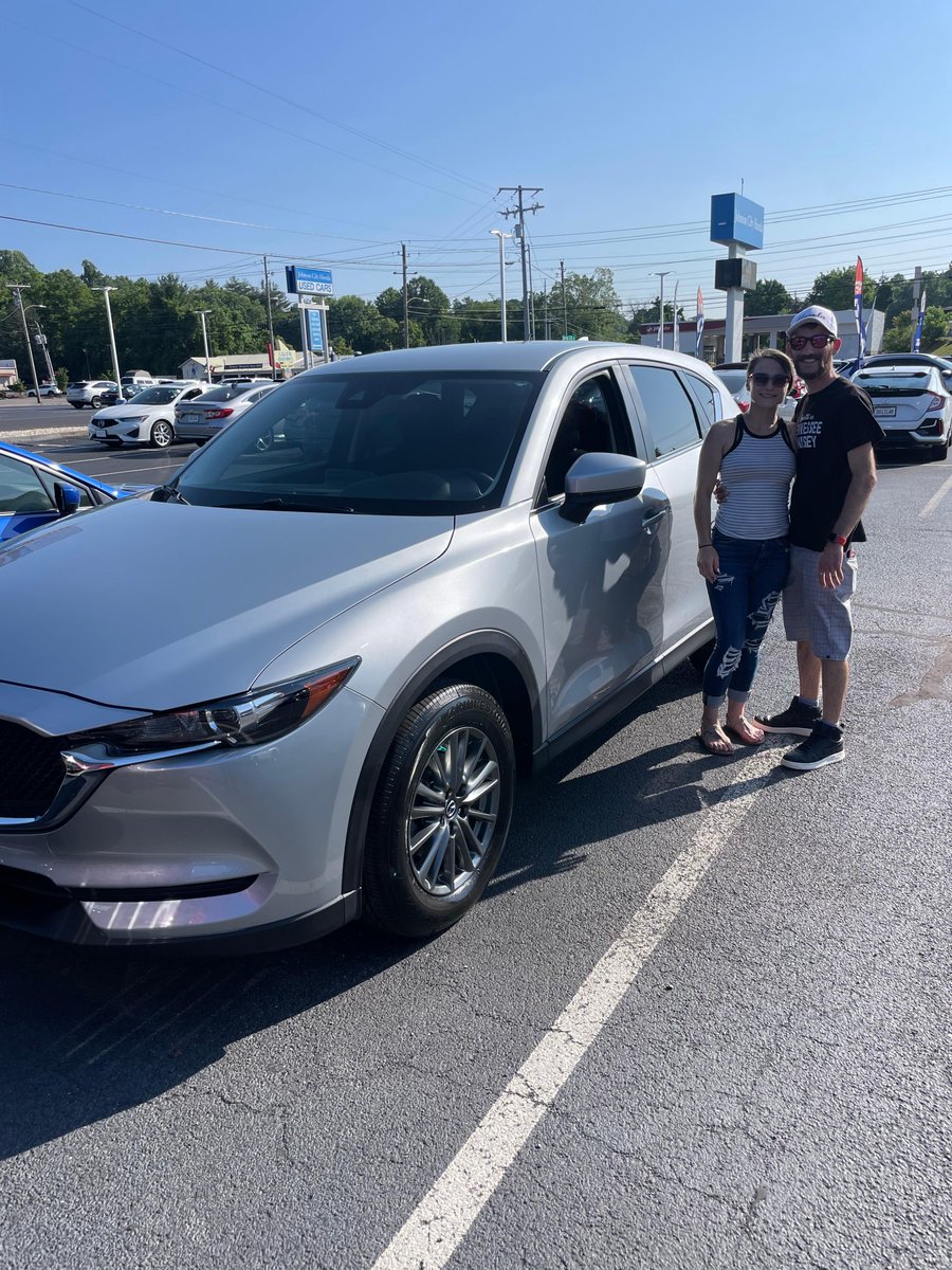 Shoutout to Sean Benhe for helping to get Jacob into his 2018 Mazda CX-5 and Sharon into her 2023 Hyundai Santa Fe!

#JohnsonCityHonda #TheJohnsonCityWay #NewCar #UsedCar #JCHFamily #JohnsonCity #Tennessee #TN #TriCities