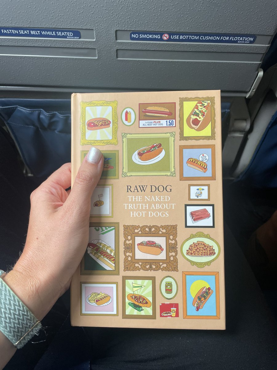 tortoise_20's tweet photo. Appropriately reading Raw Dog by @jamieloftusHELP on my way home to #Cincinnati. I’ll be ready to gobble down a couple coneys from Skyline once I arrive 😋 https://t.co/Kp6qtcty3b