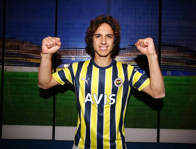 ancak sakın korkmayın fenerbahçe futbol aklı yaşıyor..