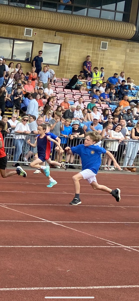 louiseseeley's tweet photo. @GlenfallSchool #PrinceofWales #teamglenfall https://t.co/T5qM9MwiL9