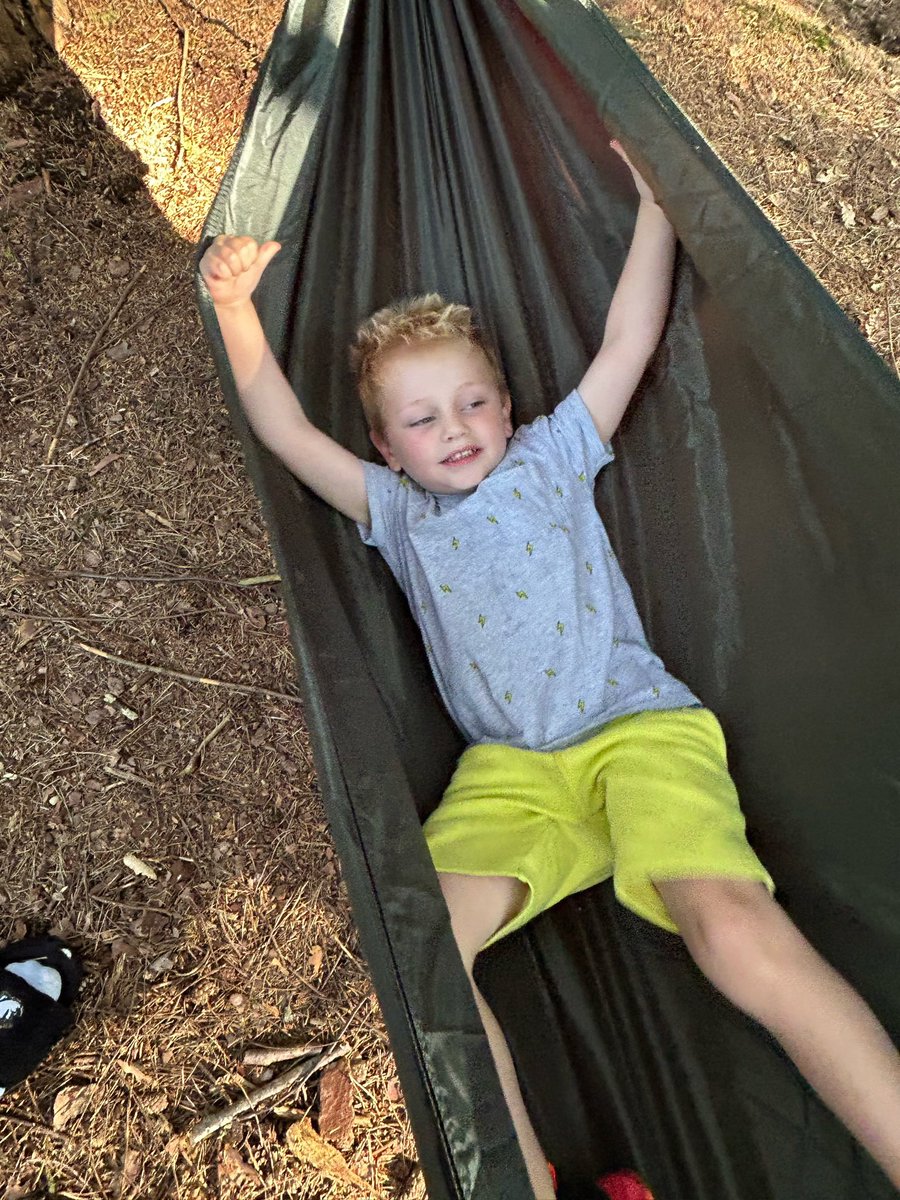 KayleighMacka13's tweet photo. @beanxnursery @MissHowlandEYO whilst at center parcs we had great fun with our back to nature bag. https://t.co/l1ft2wHSfJ