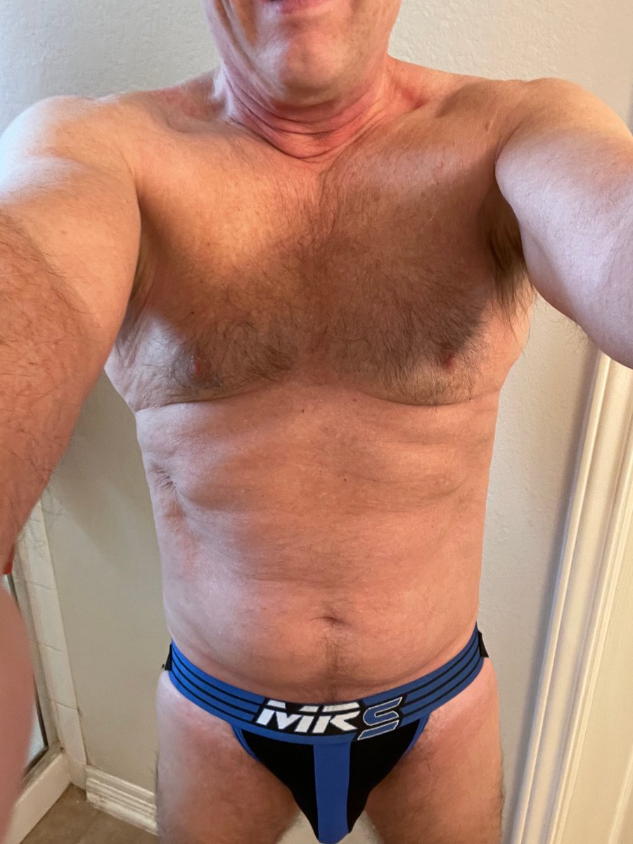 tytxaustin's tweet photo. A hot jockstrap Friday in Texas! #jockstrapFriday #jockstrap #jockbro #jockguy #jockstrapfan #gayjockstrap #mrsleatherjock
@MrSLeather https://t.co/tu7DTF98H3
