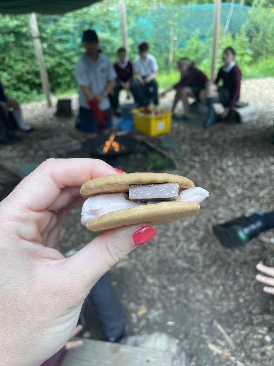 Year6_BroadOak's tweet photo. We had a great day today for Mrs Benton’s last day - we went into the den and had a campfire and toasted marshmallows to make S’mores 😋🔥 https://t.co/gxtVYBXf8Q