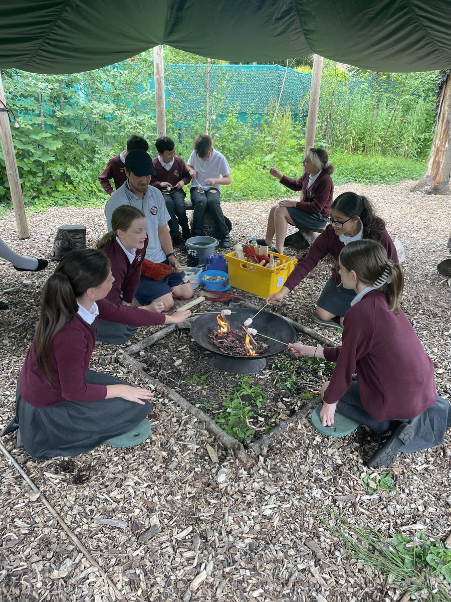 Year6_BroadOak's tweet photo. We had a great day today for Mrs Benton’s last day - we went into the den and had a campfire and toasted marshmallows to make S’mores 😋🔥 https://t.co/gxtVYBXf8Q