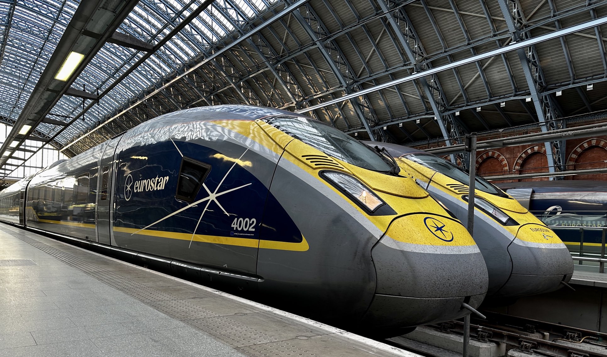 EurostarJo on Twitter "The spark is out. The first rebranded Eurostar
