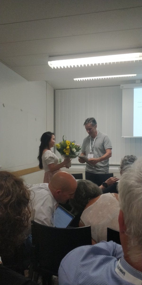 kinderlunge's tweet photo. Congratulations @YinTing_Lam for you award at the swiss pulmo meet! @flybluemoon13 @kidsexhalomics @EPedersenISPM @Leonie_Schreck @ISPMBern @mgoutaki @ClaudiaKuehni https://t.co/xmcjoaleMf