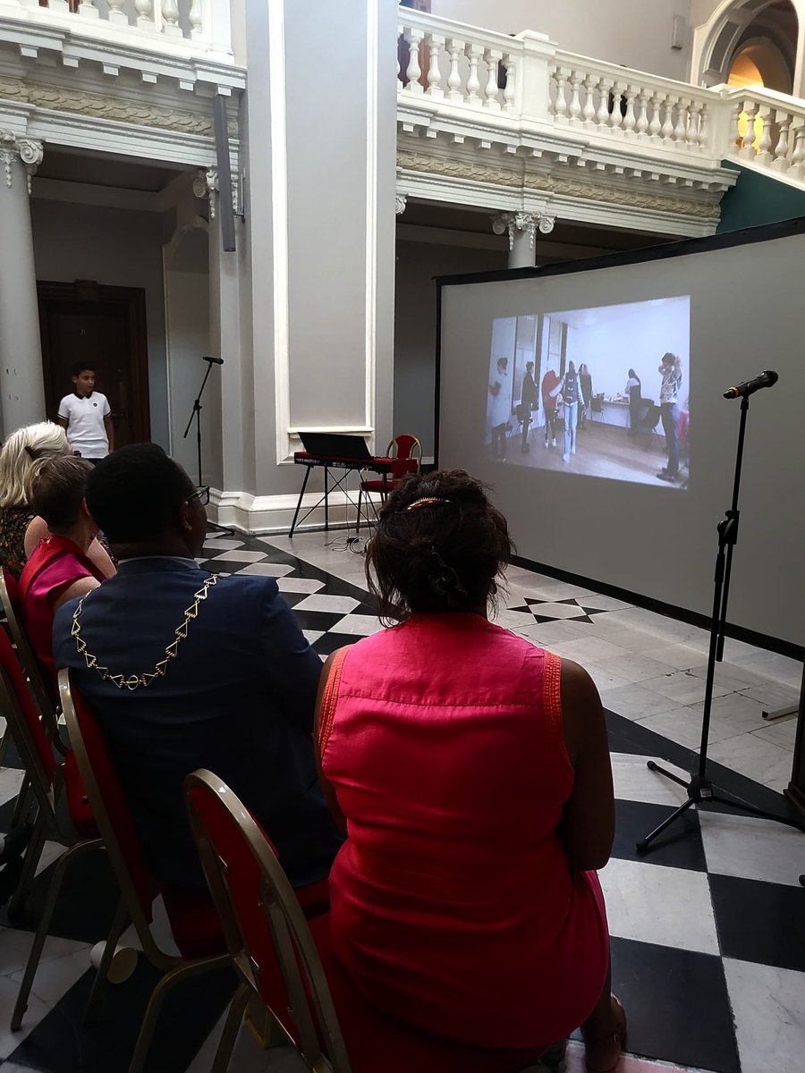 Royal_Greenwich's tweet photo. @CotWChoir @CreatingGround introduce a film about its inspirational work with women from migrant backgrounds. Its #NoticeUs campaign is helping us shape the experience that migrants and refugees have with temporary accommodation in Greenwich.
#RefugeeWeek2023 #RefugeesWelcome 🧡 https://t.co/AsQwlN6441