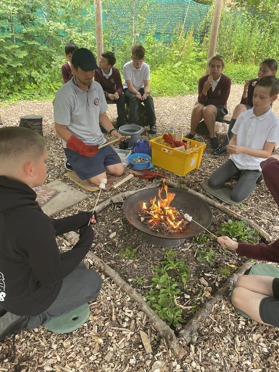 Year6_BroadOak's tweet photo. Yum! https://t.co/0SotRvblxg