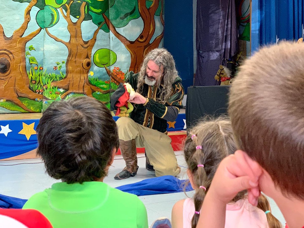 ¡Qué bien nos lo pasamos ayer en la fiesta de fin de curso!
Gracias a todos los voluntarios/as que ayudasteis con la preparación y la recogida.
<a href="/CEIP_VFerrer/">CEIPVicenteFerrer</a>