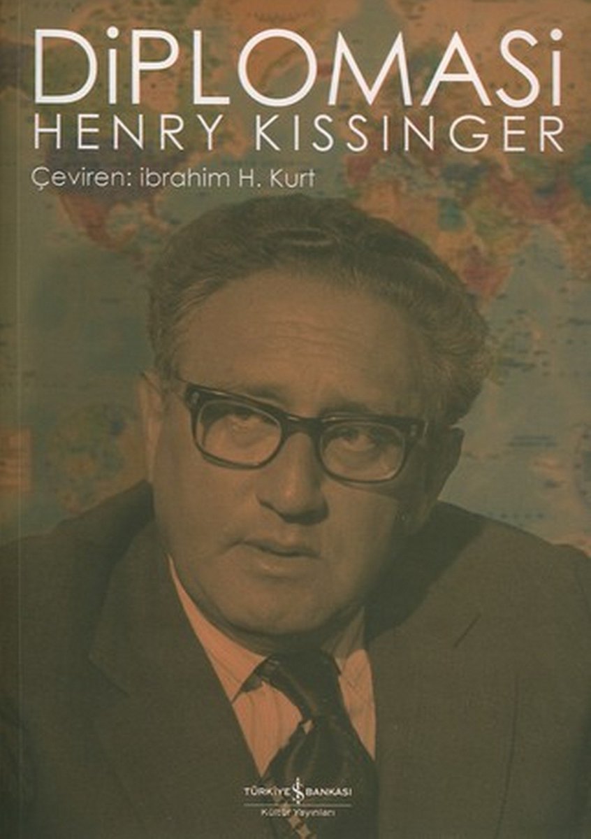 Amerikanın son 60 yılına damgasını vuran, uluslararası ilişkilerde hala etkinliği olan Yahudi asıllı Henry kissinger'in alanındaki en önemli eseridir. Dünyanın son yüz yılının röntgenini çekmiş. OKUNDU