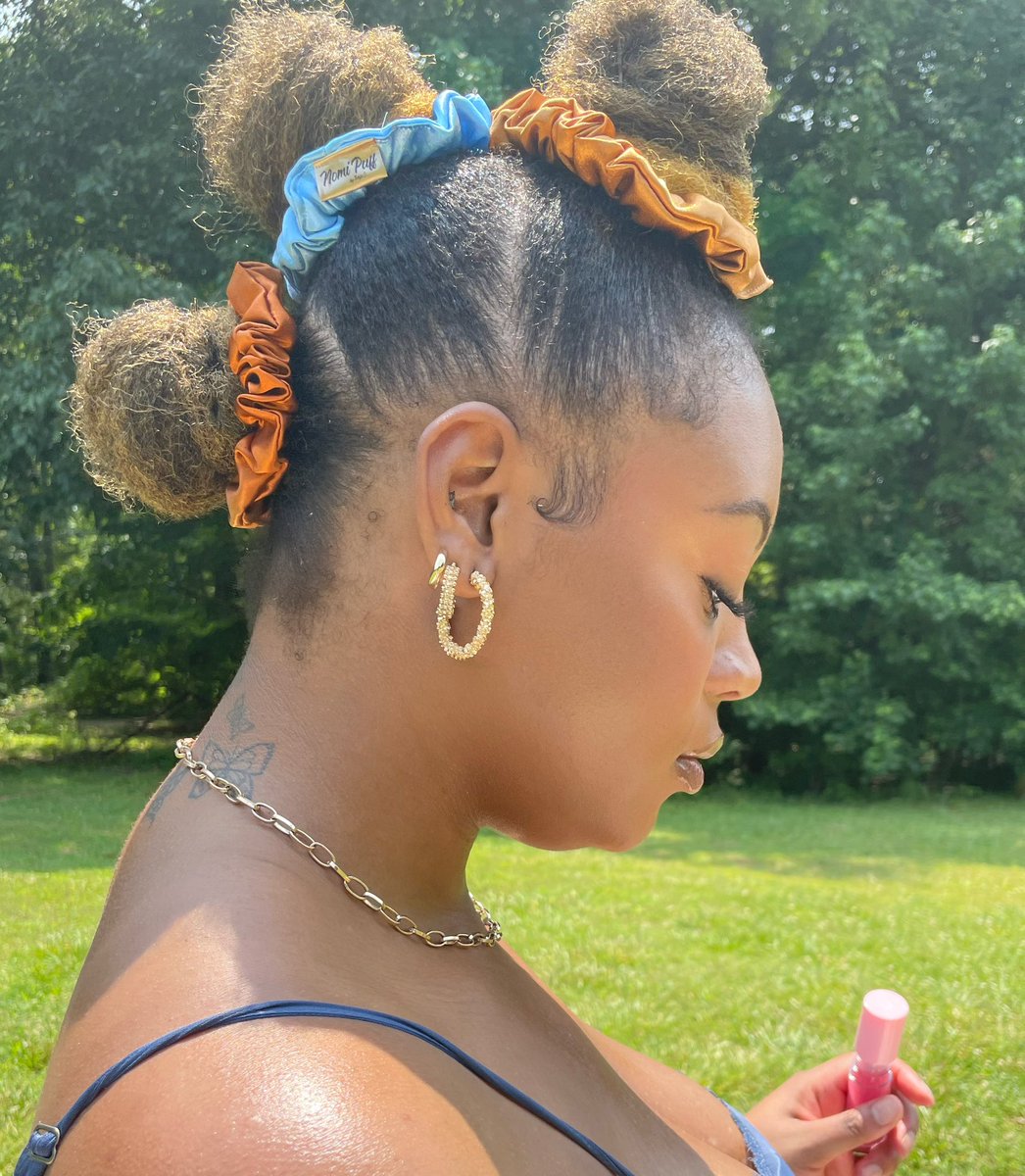 lovelija's tweet image. Nomi Puff offers an exquisite line of premium satin hair scrunchies designed to cater to all hair types, from natural to fine hair. With a focus on quality and style, Nomi Puff provides a luxurious solution for those seeking to elevate their hair accessory game. @nomipuff1
