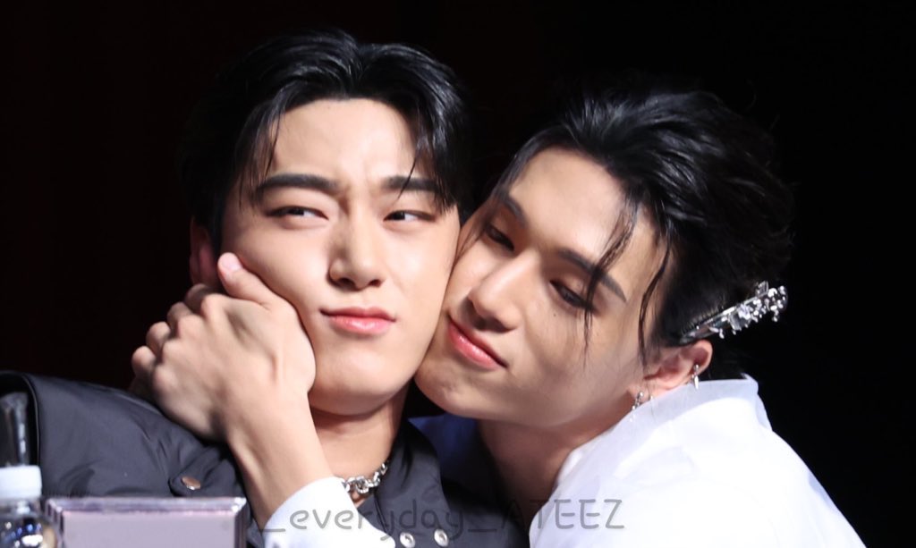 low quality woosan tweet media