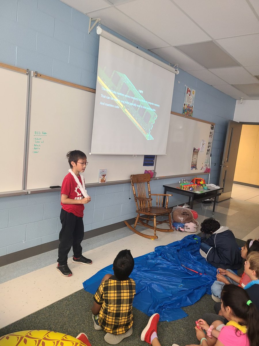 PriyankaDPrasad's tweet image. Impressed with our Genius Hour #PassionProjects! Why voice and choice is so important! Students were so motivated to learn about topics of their choice - we got to learn about computer parts, natural disasters, gems, space and black holes! @TribuneDrive