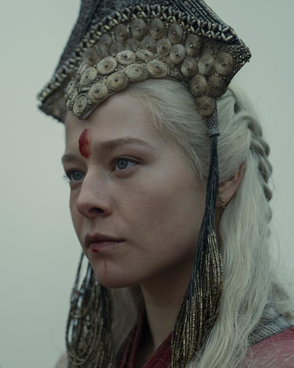 theblacks_'s tweet photo. And another new still of Rhaenyra ❤️ https://t.co/xXXs3o0Bg0