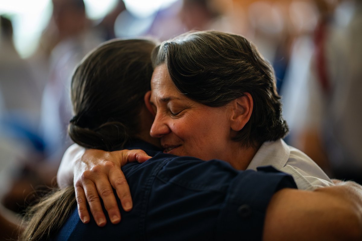 Anchors Away!⚓️🇺🇸

Earlier today, Master Chief Evan Burch relieved Master Chief Maria D'Angelo as the Command Master Chief of #USCGA. The ceremony was presided over by the Superintendent Rear Admiral Michael Johnston. ⚓️🇺🇸