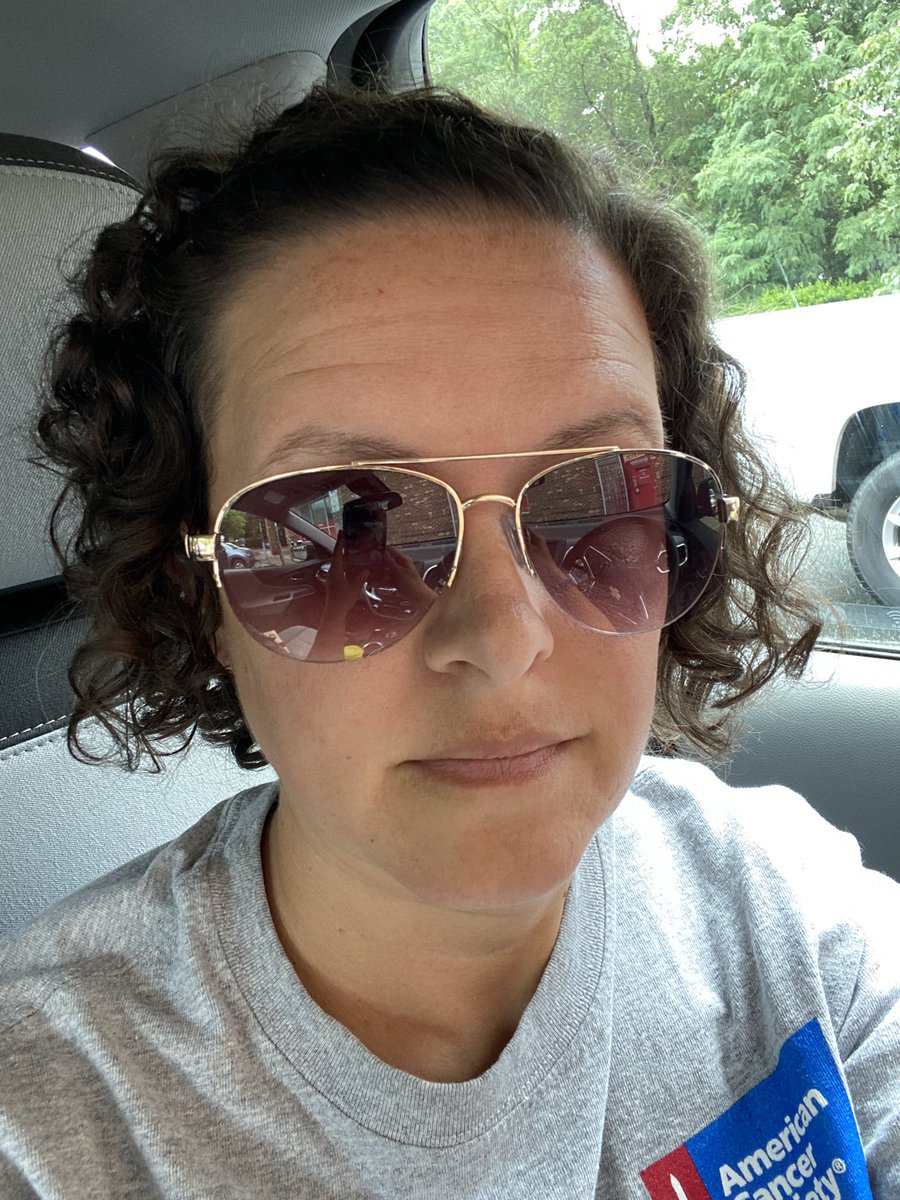 I’m so excited to see the sun after 5 days of rain, but this humidity has these chemo curls out of control 😂😎

#summerbreak #chemo #breastcancersurvivor