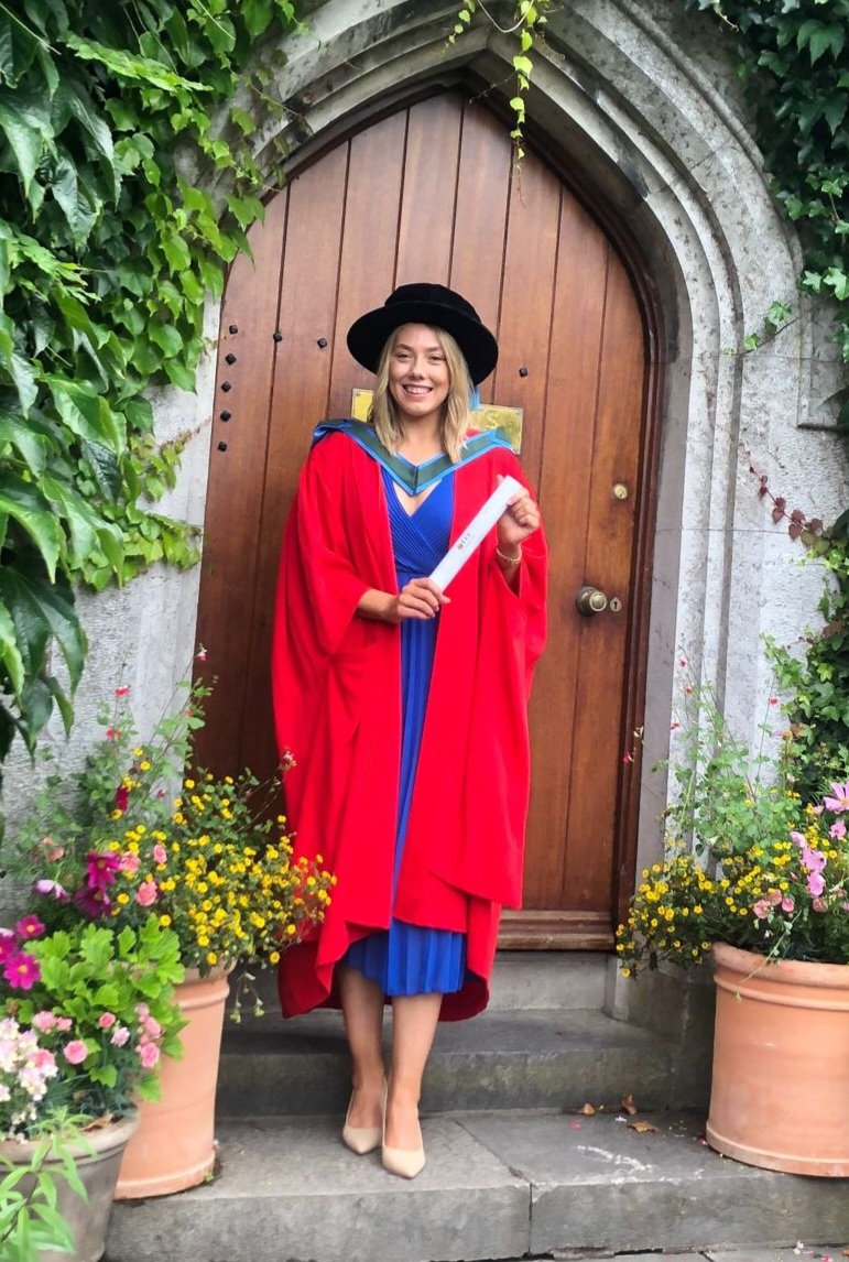 Gillian Collins tweet media