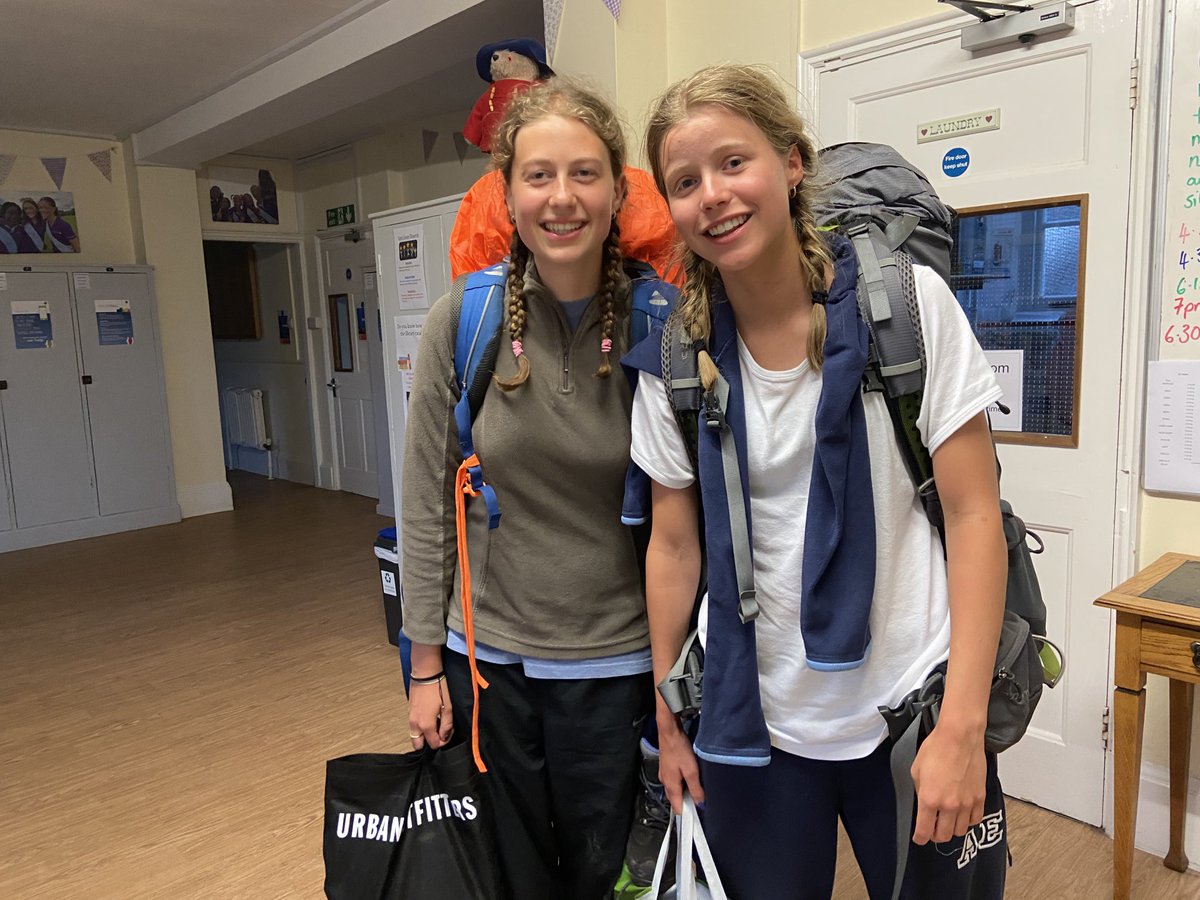 Welcome home to the weary L6 Gold DoE crew.   Ongratulations to Nelle, Lucy and Maddy for finishing a gruelling expedition.  We’re proud of you ⁦<a href="/SherborneGirls/">Sherborne Girls</a>⁩