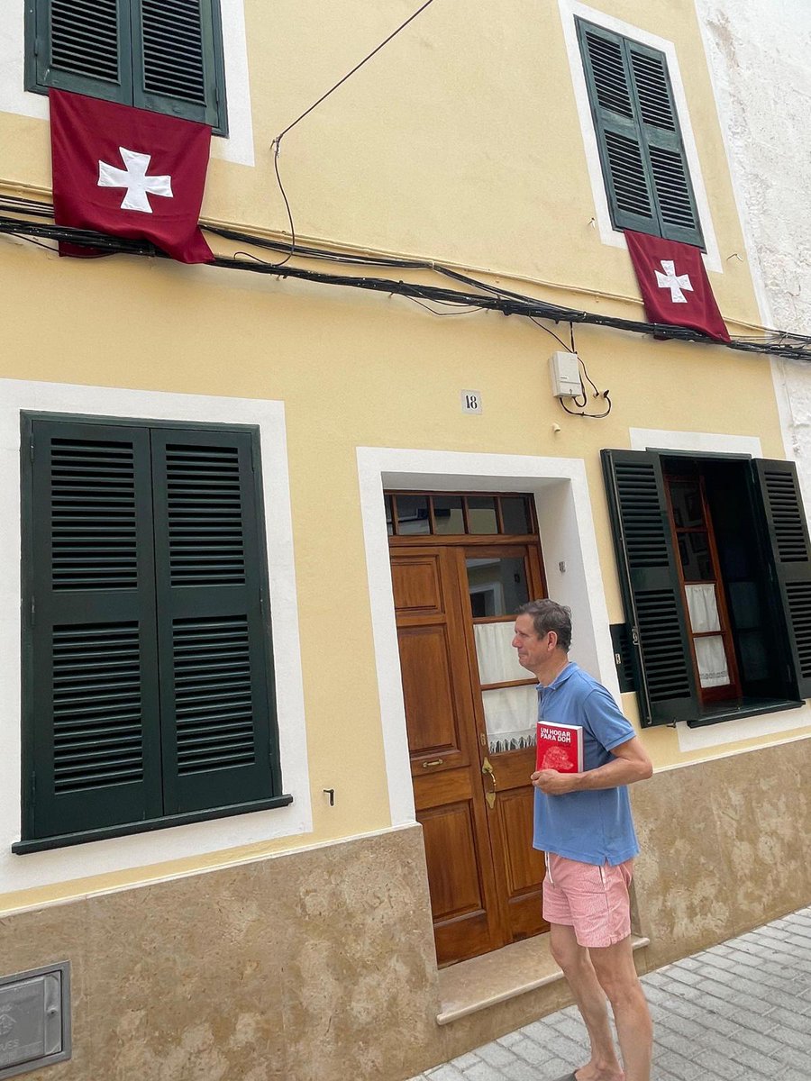 AvizorEdiciones's tweet photo. Sigue el éxito de Un Hogar para Dom en Menorca, y en concreto en la Fiesta de San Juan, en Ciudadela. ¡Compra para este verano! En librerías y en https://t.co/oQZgtbwYns
#avizorediciones #FLMadrid23 #ucrania #ukraine #ukrainianliterature #unhogarparadom #victoriaamelina @vamelina https://t.co/n2KUmpJeaJ