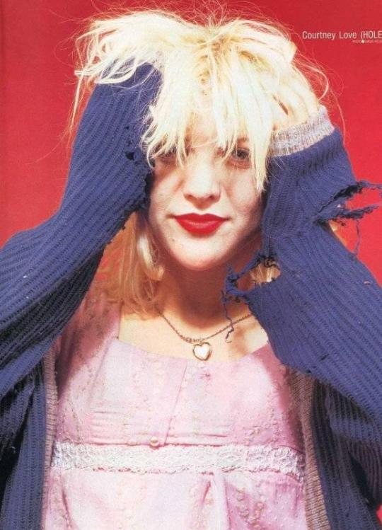 #courtneylove