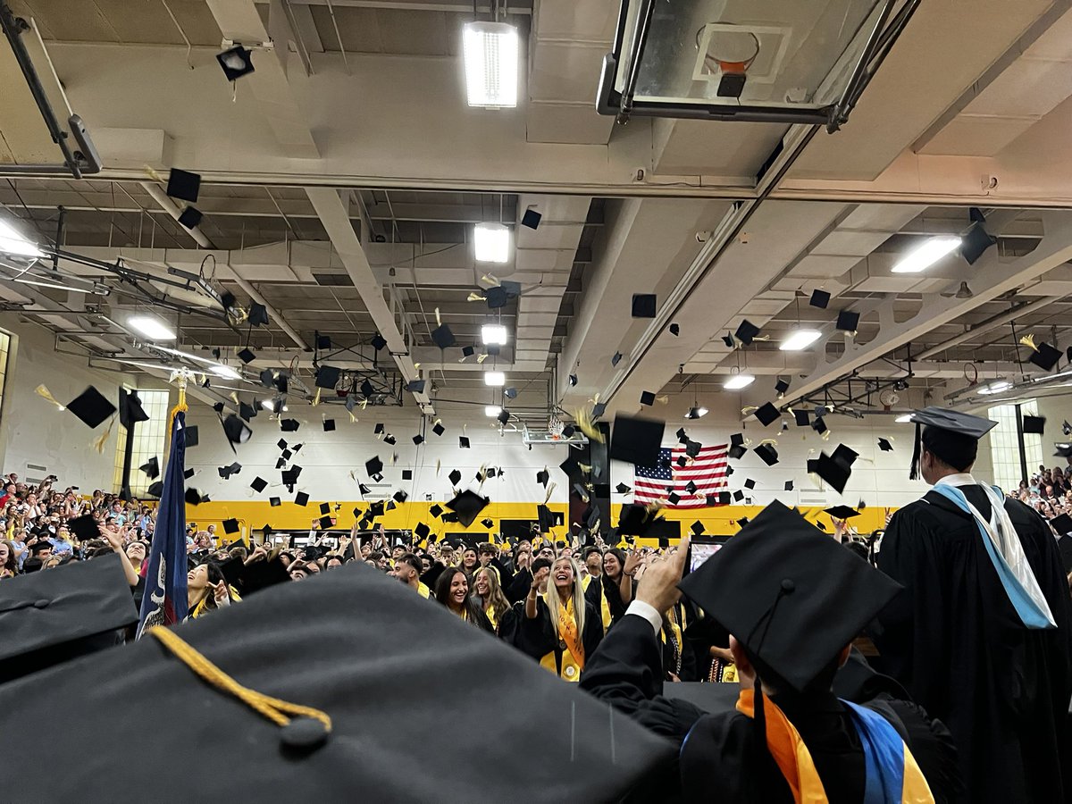 So proud to be part of the @CommackSchools administrative team! Beautiful graduation at Commack High School - congrats to the #commack graduating Class of 2023!